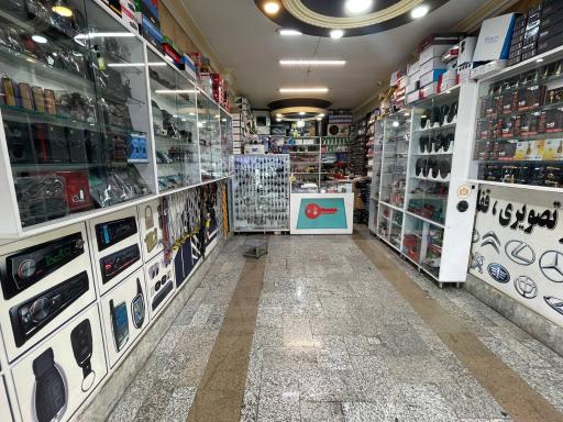 عکس کلید سازی و خدمت خودرویی سهند