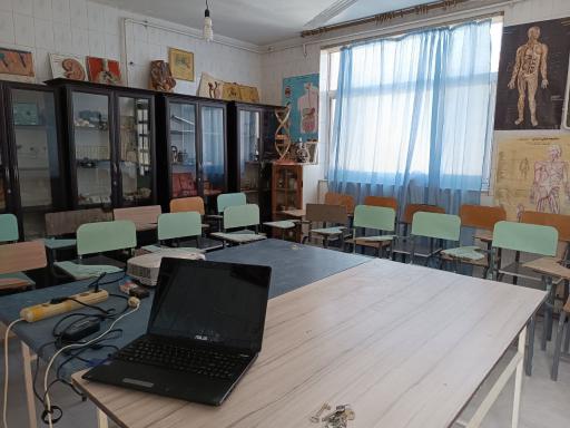 عکس دبیرستان دخترانه فرهیختگان