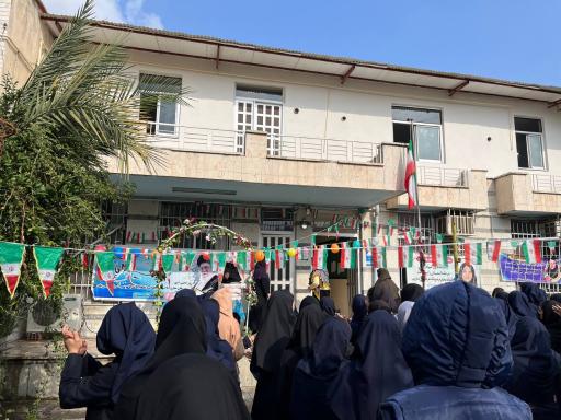 عکس دبیرستان دخترانه فرهیختگان