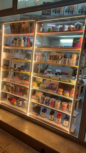 عکس نوشت افزار و دفتر فنی رنگین کمون