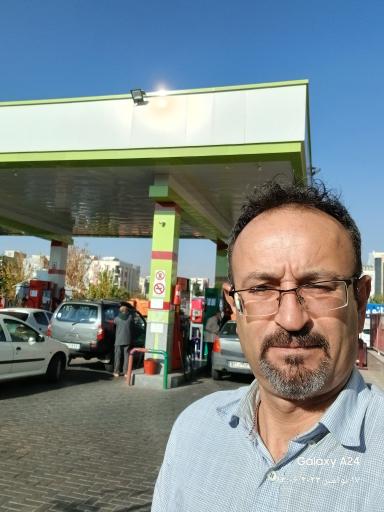 عکس پمپ بنزین دهقان ویلا