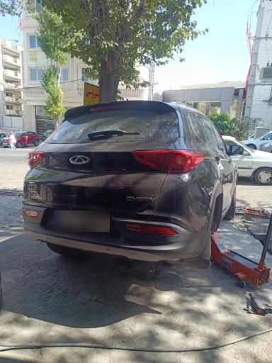 عکس لاستیک فروشی عباس