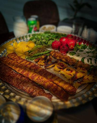 عکس کبابخانه  درباری