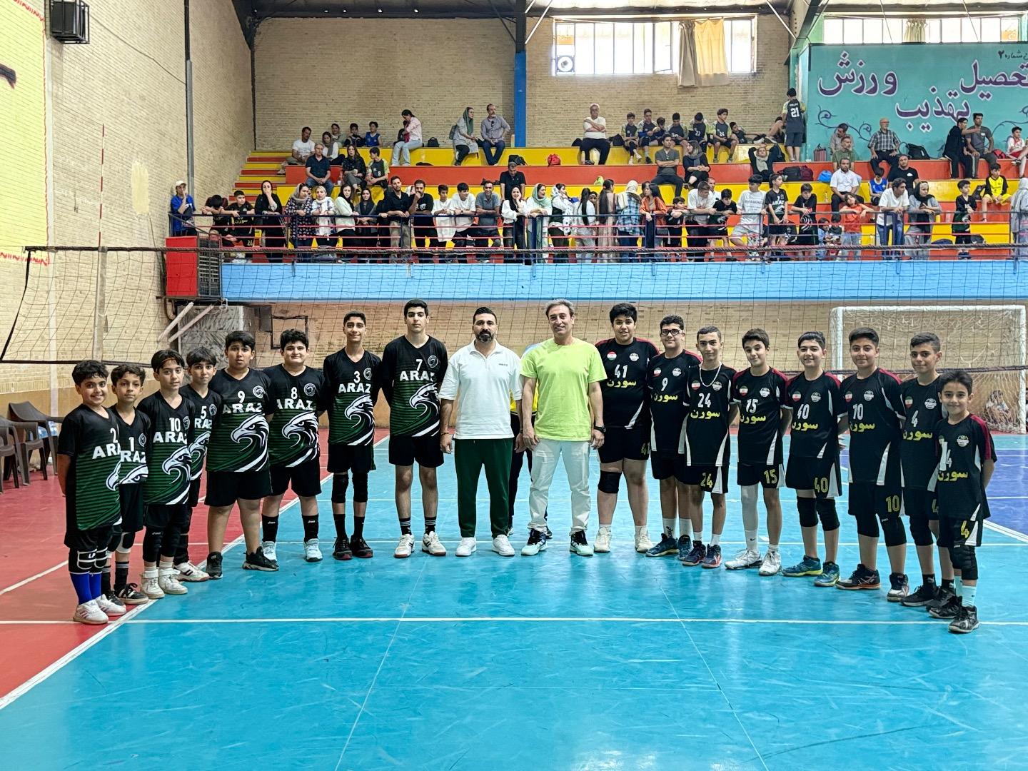 عکس آکادمی والیبال آراز