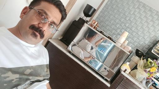 عکس کافه دخانیات فرشاد 