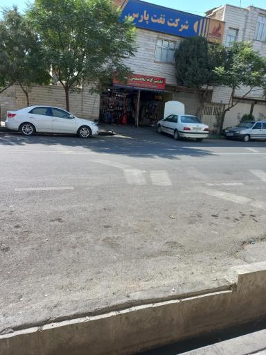 عکس تعمیرات تخصصی  ماشین مهران