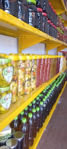 عکس فروشگاه شهر زیتون