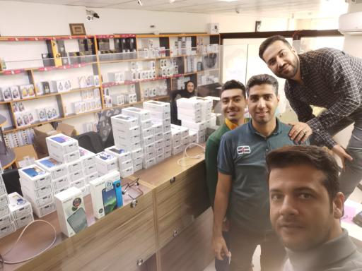 عکس دفتر پخش موبایل ماهان همراه اصفهان 