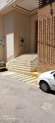 عکس زائر سرای باقر العلوم 