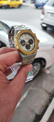 عکس گالری ساعت پیکاسو