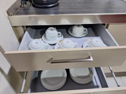 عکس ساختمان 2 هتل شرکت نفت