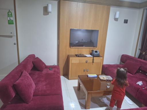 عکس ساختمان 2 هتل شرکت نفت