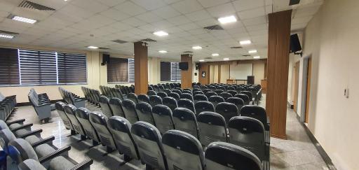 عکس سالن همایش و کنسرت ارغوان