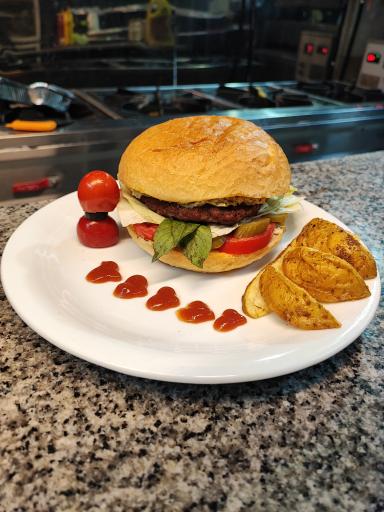 عکس رستوران و فست فود خانواده