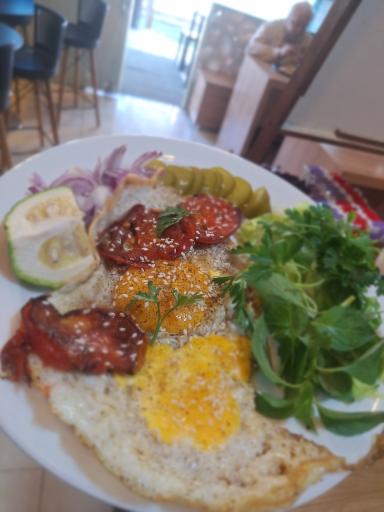 عکس کافه وی