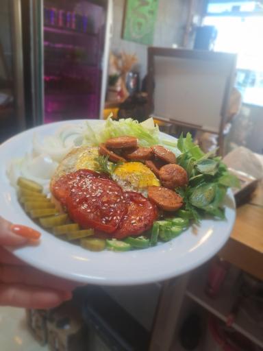 عکس کافه وی