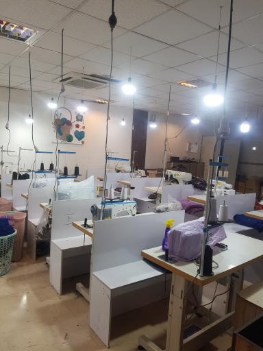 عکس تولیدی و پخش پوشاک غیاثوند