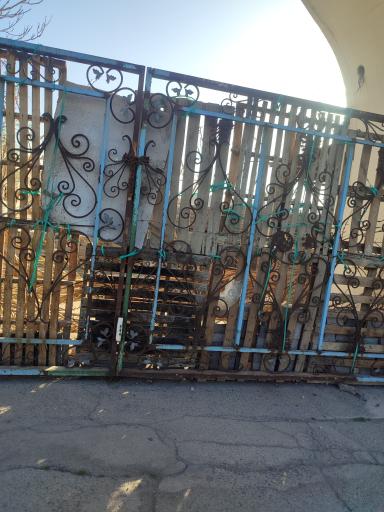 عکس جایگاه عرضه موقت دام منطقه۲۰