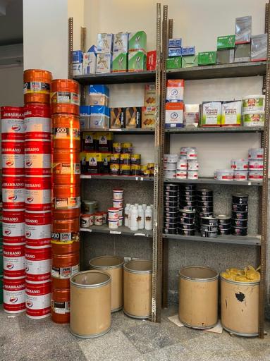 عکس فروشگاه رنگ مایلی