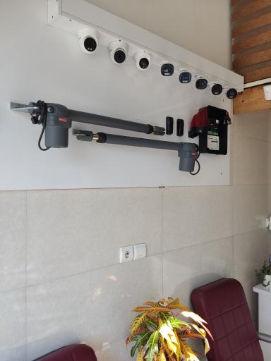 عکس سیستم های حفاظتی و امنیتی نقطه کور