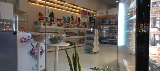 عکس شیرینی سرای شارلوت 