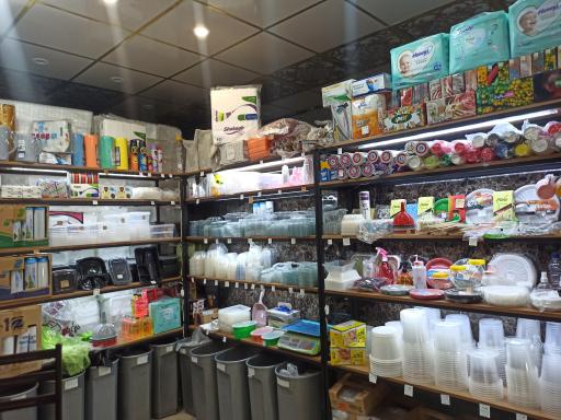 عکس پخش پلاستیک و یکبار مصرف ولیعصر