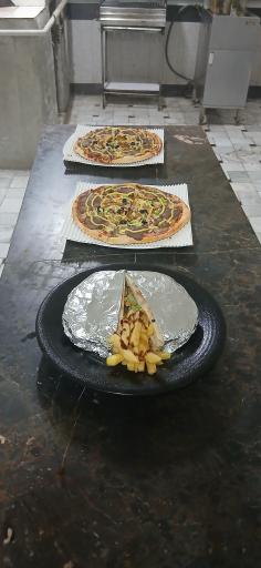 عکس پیزا تنوری سنگی آتور 