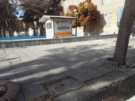 عکس دفتر روزنامه خراسان و قدس 