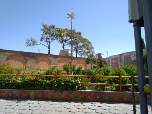 عکس پمپ بنزین خورشید