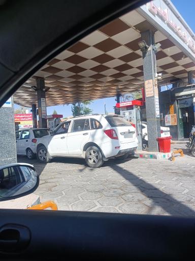 عکس پمپ بنزین خورشید