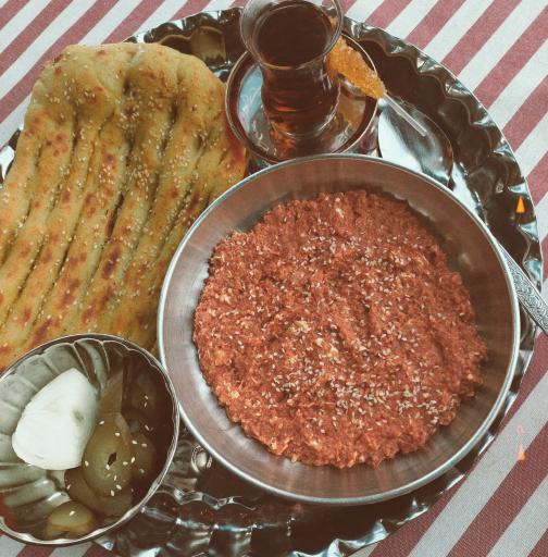 عکس کافه صبحانه چای اول