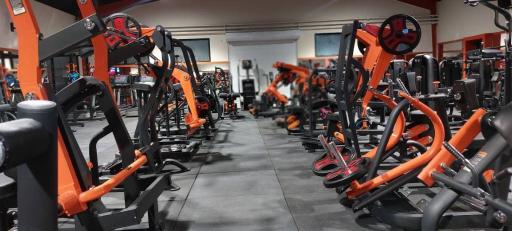 عکس باشگاه بدنسازی سپیدار