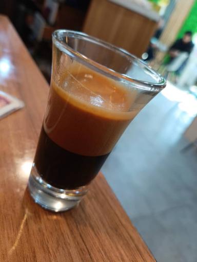 عکس کافه صبحانه وینر 