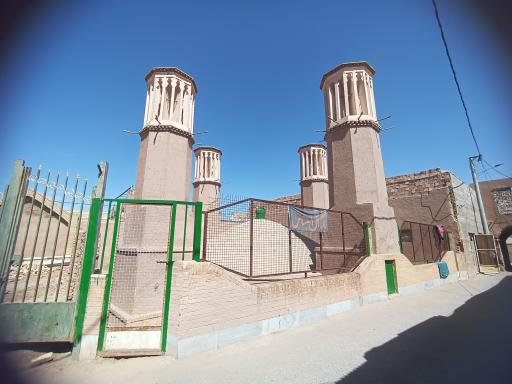 عکس آب انبار شیر سرچشمه زارچ