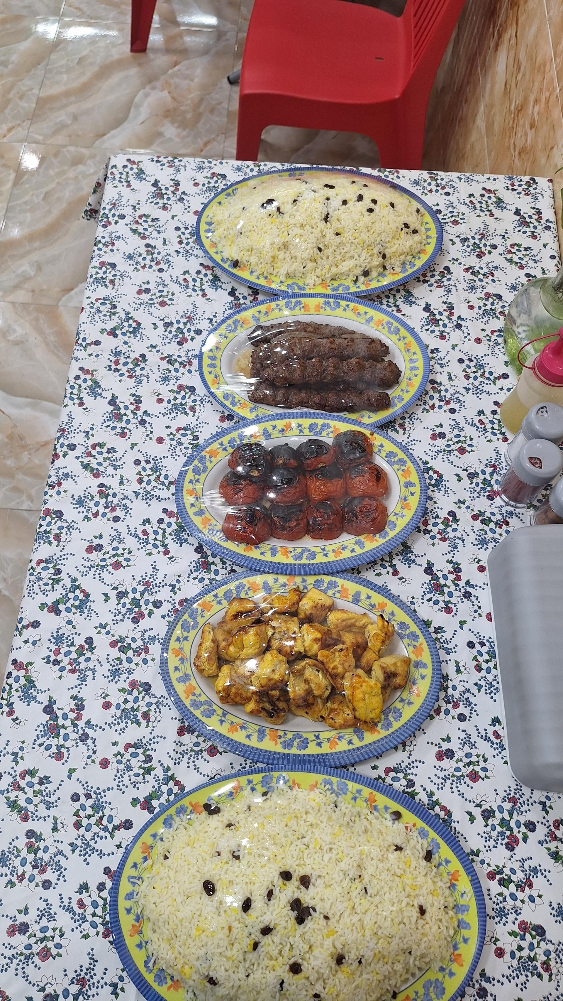 عکس آشپزخانه مرکزی احسان‌الملک 