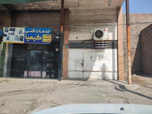 عکس تعمیر انواع برد الکترونیکی مزرعه