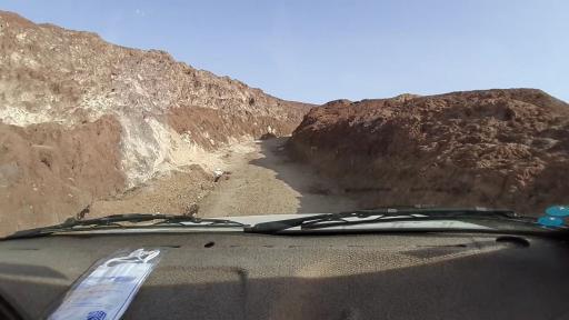 عکس ورودی تپه و گنبد نمکی قم