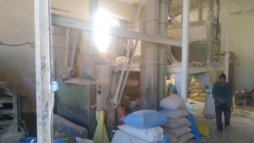 عکس آسیاب آرد گندم ساقه طلایی هومان