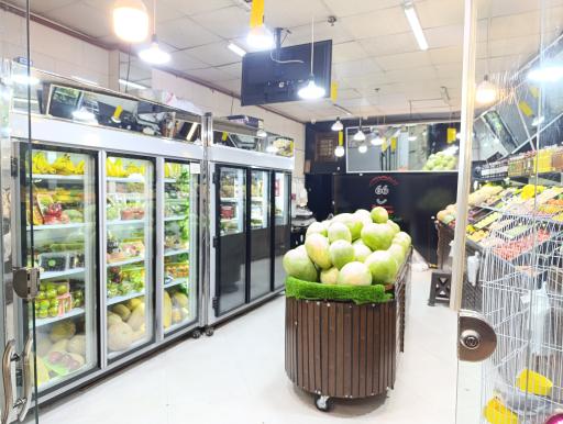 عکس میوه فروشی ماهان