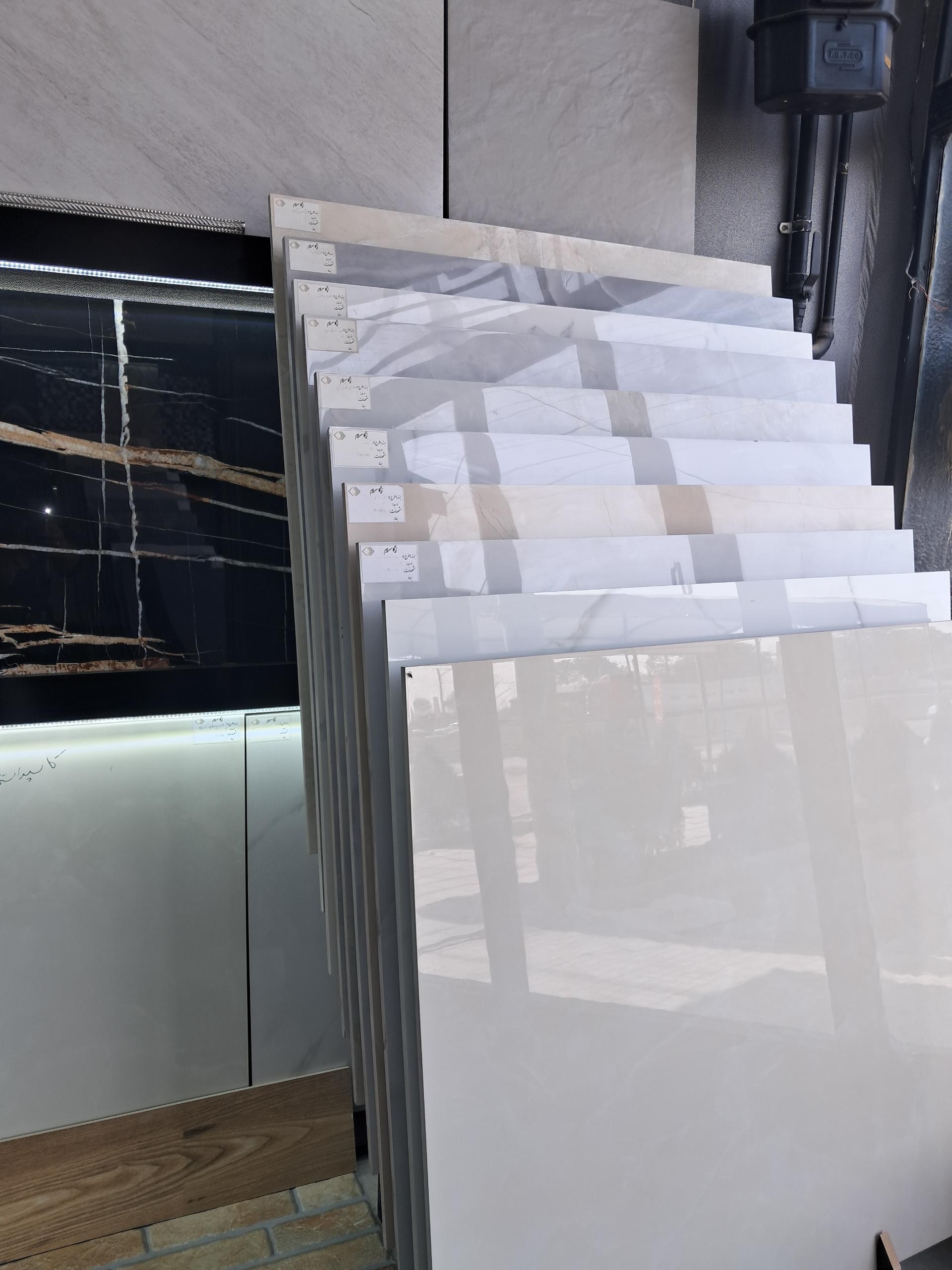 عکس کاشی و سرامیک زیگما