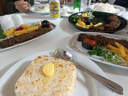 رستوران زیبا