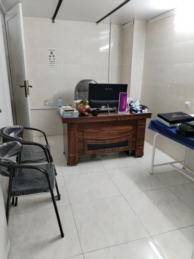 مطب زیبایی و درمانی دکتر میثم نوری