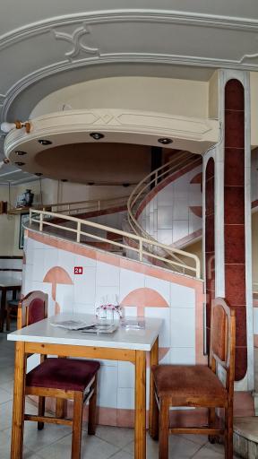 عکس رستوران زیبا