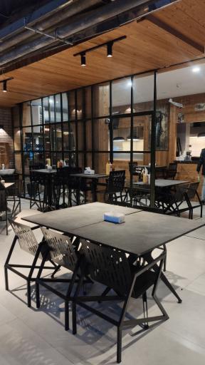 عکس فست فود ریواس