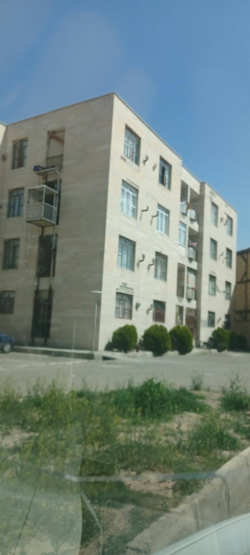 عکس مجتمع ۶۴ واحدی پوریا