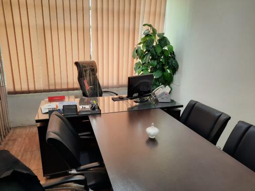 عکس موسسه حقوقی تحکیم مبانی عدالت