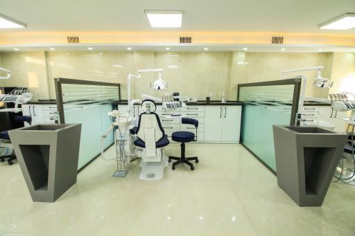 عکس کلينيک دندانپزشکی دکتر آیت 