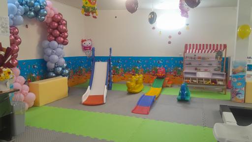 عکس خانه بازی کلبه شادی