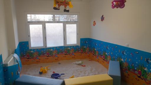 عکس خانه بازی کلبه شادی