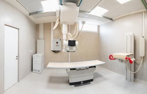 عکس مرکز پیشرفته پزشکی آوان